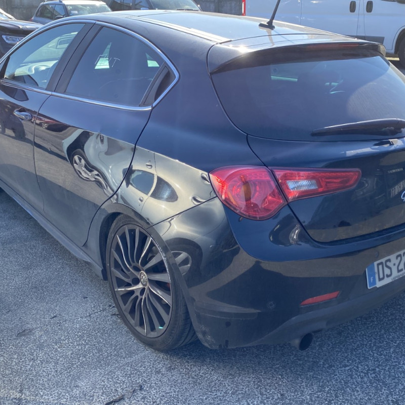 ALFA ROMEO GIULIETTA 2 PHASE 2 1.4i - 16V TURBO Photo n°13