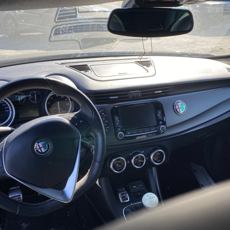 ALFA ROMEO GIULIETTA 2 PHASE 2 1.4i - 16V TURBO Photo n°25