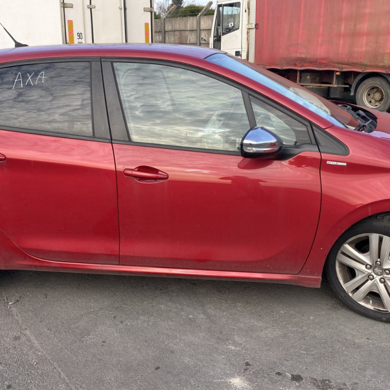 PEUGEOT 208 1 PHASE 2 1.2 VTI - 12V Photo n°8