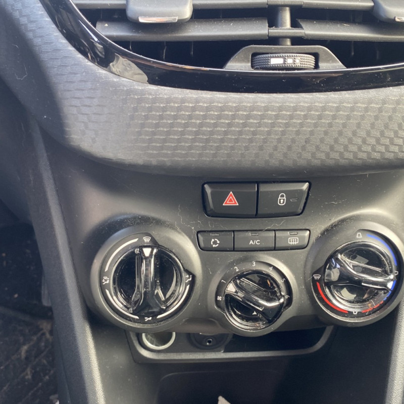 PEUGEOT 208 1 PHASE 2 1.2 VTI - 12V Photo n°18