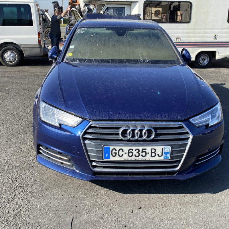 AUDI A4 4 AVANT PHASE 1 BREAK 2.0 TDI - 16V TURBO Photo n°8