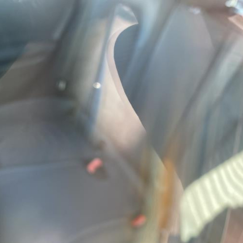 Serrure avant droit MERCEDES CLASSE B 247 Photo n°13