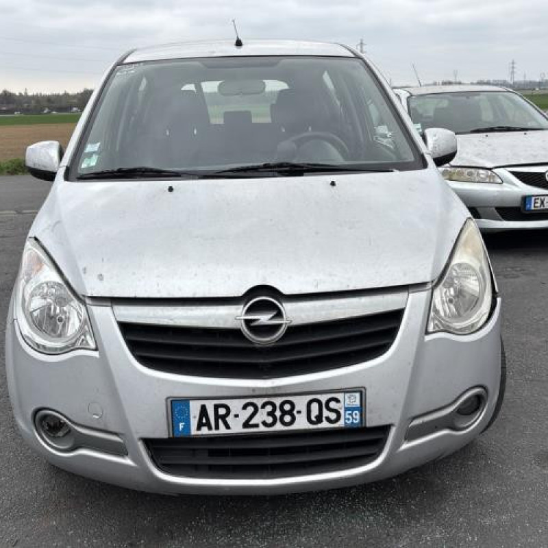 Feu arriere stop central OPEL AGILA B Photo n°8