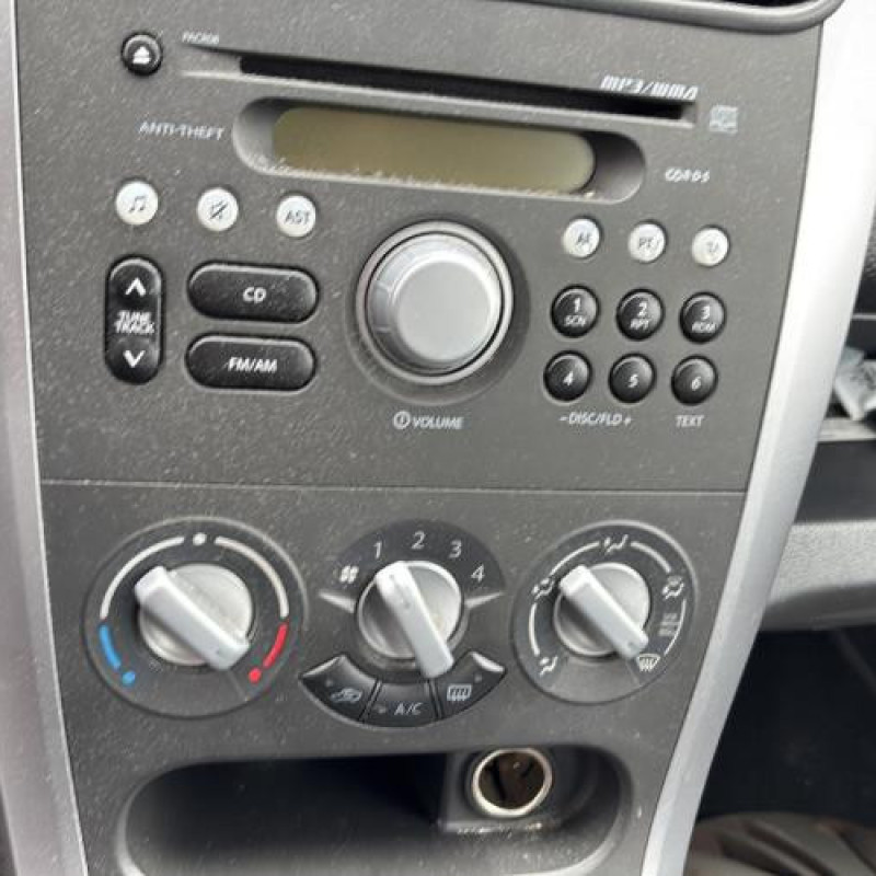 Feu arriere stop central OPEL AGILA B Photo n°17