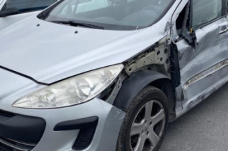 Feu arriere stop central PEUGEOT 308 1