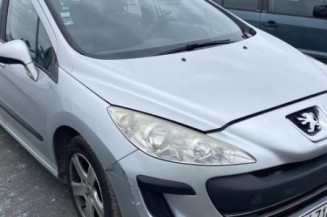 Feu arriere stop central PEUGEOT 308 1
