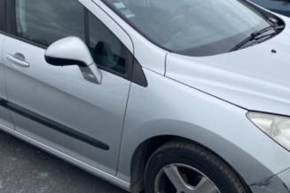 Feu arriere stop central PEUGEOT 308 1