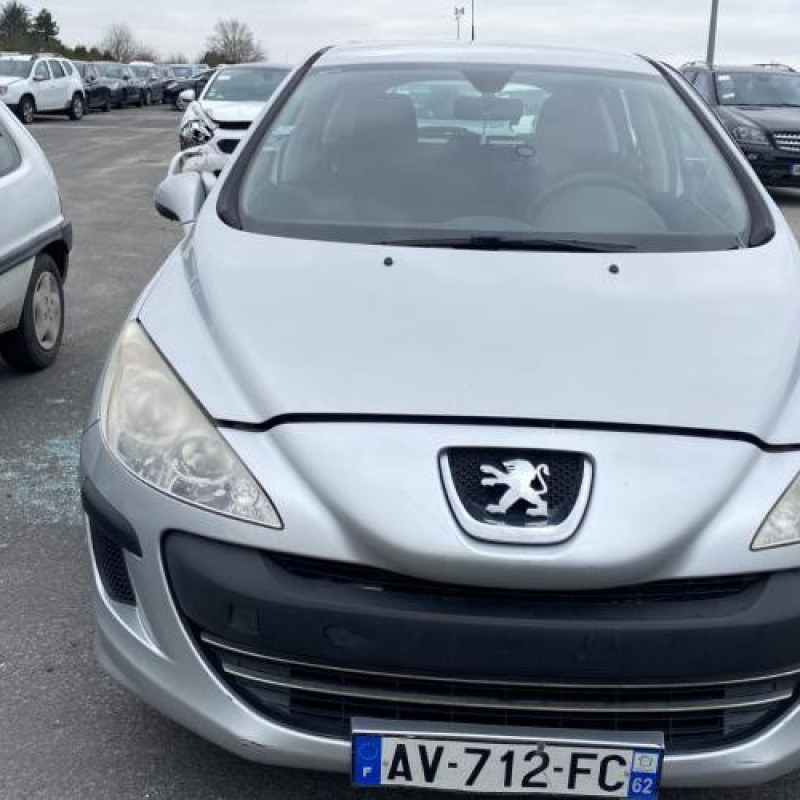 Feu arriere stop central PEUGEOT 308 1 Photo n°15