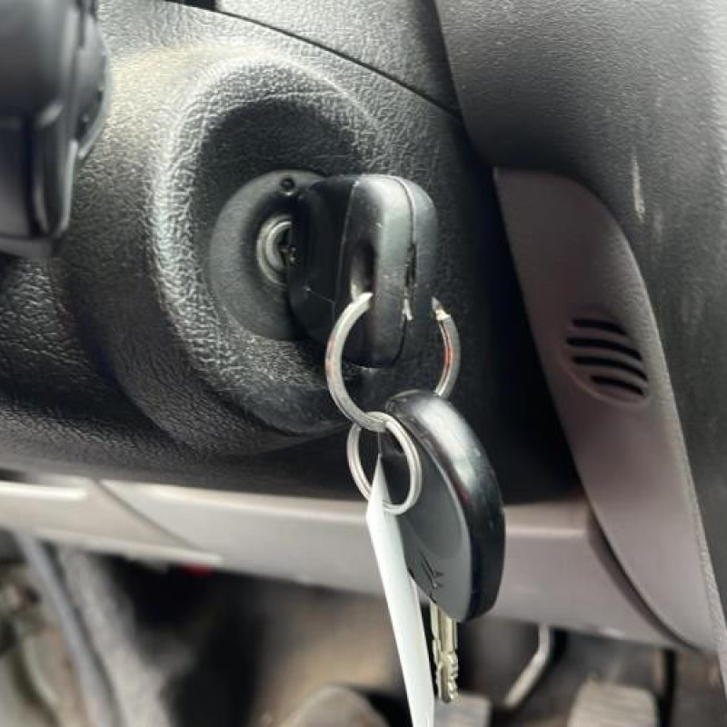 Pompe à carburant CITROEN XSARA PICASSO Photo n°9
