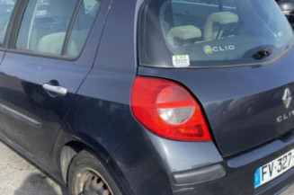 Pompe à carburant RENAULT CLIO 3