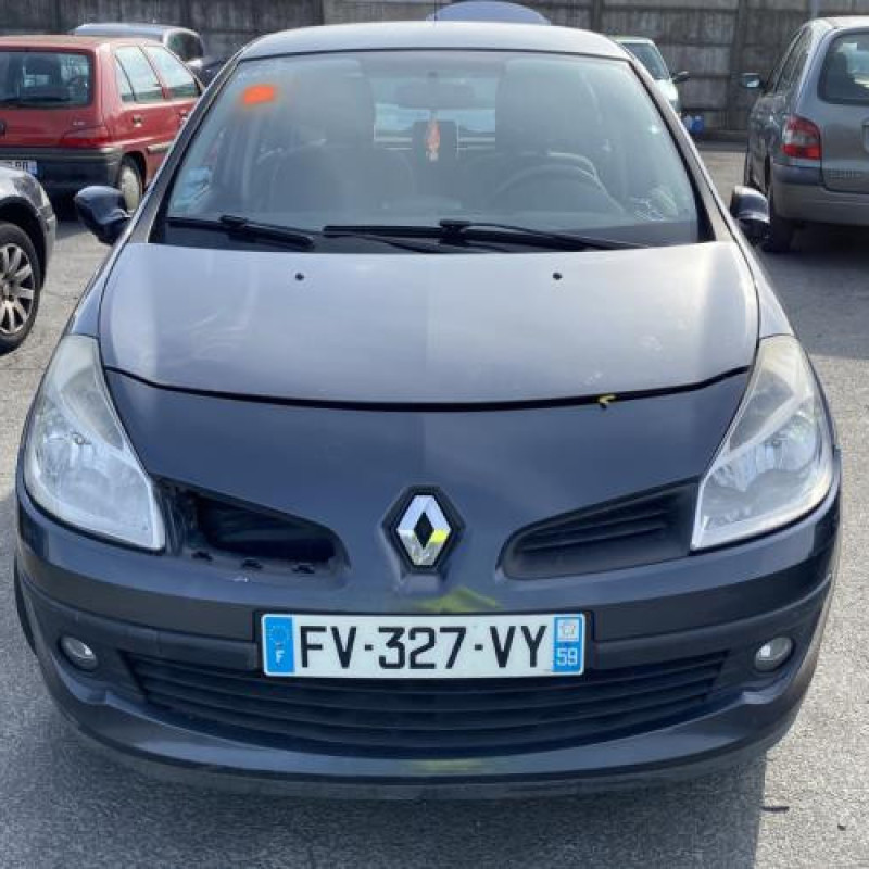 Trappe d'essence RENAULT CLIO 3 Photo n°8