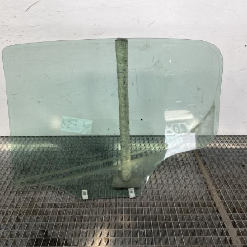 Vitre arriere droit PEUGEOT 207 Photo n°5