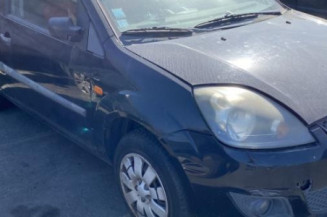 Feu arriere stop central FORD FIESTA 5