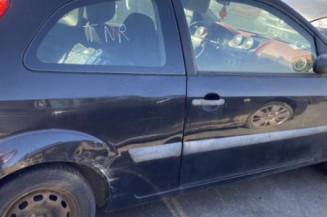Feu arriere stop central FORD FIESTA 5