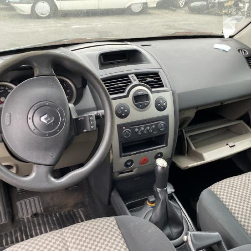 Ceinture arriere gauche RENAULT MEGANE 2 Photo n°13