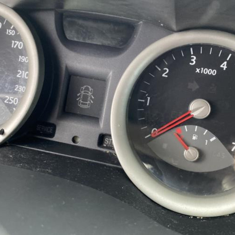 Ceinture arriere gauche RENAULT MEGANE 2 Photo n°18