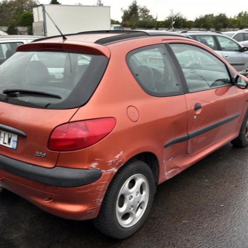 Feu arriere stop central PEUGEOT 206 Photo n°4