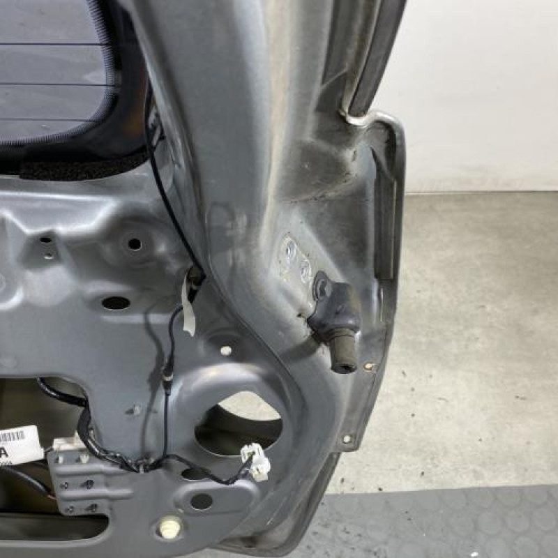 Malle/Hayon arriere NISSAN QASHQAI 1 Photo n°8