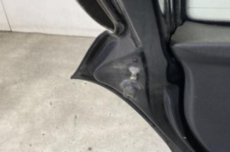 Malle/Hayon arriere OPEL CORSA D