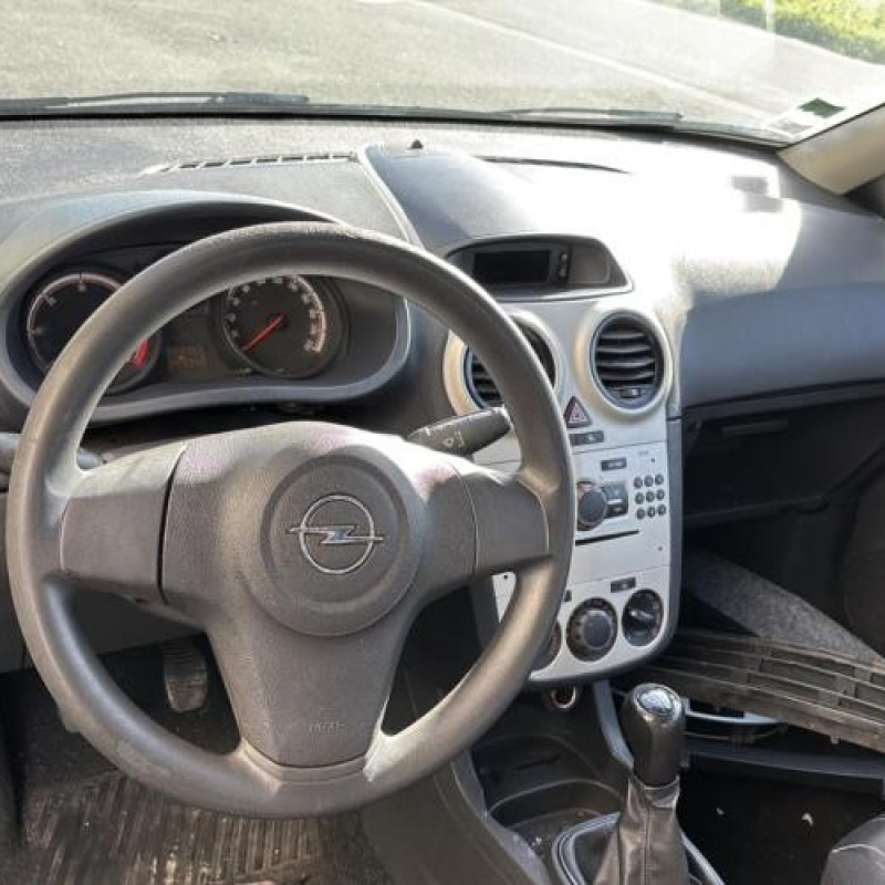 Malle/Hayon arriere OPEL CORSA D Photo n°15