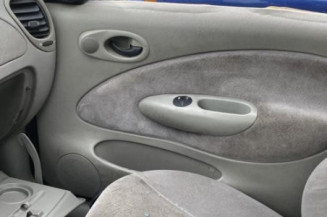 Calandre FORD FIESTA 4