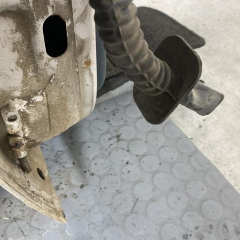 Porte avant droit RENAULT EXPRESS Photo n°5