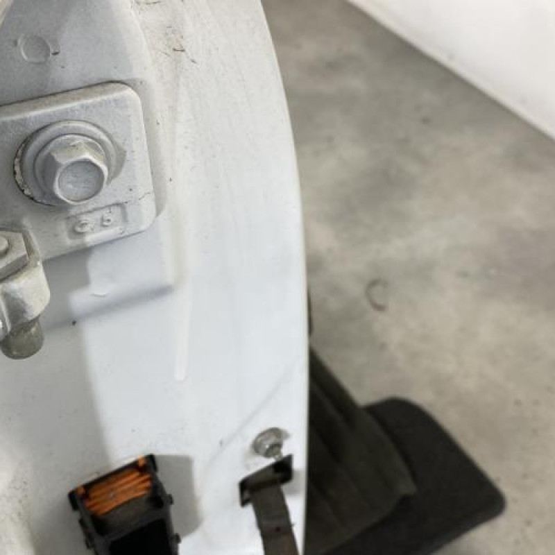 Porte avant droit OPEL CORSA D Photo n°4