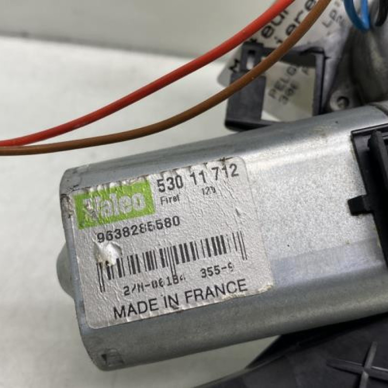 Moteur essuie glace arriere PEUGEOT 306 Photo n°3