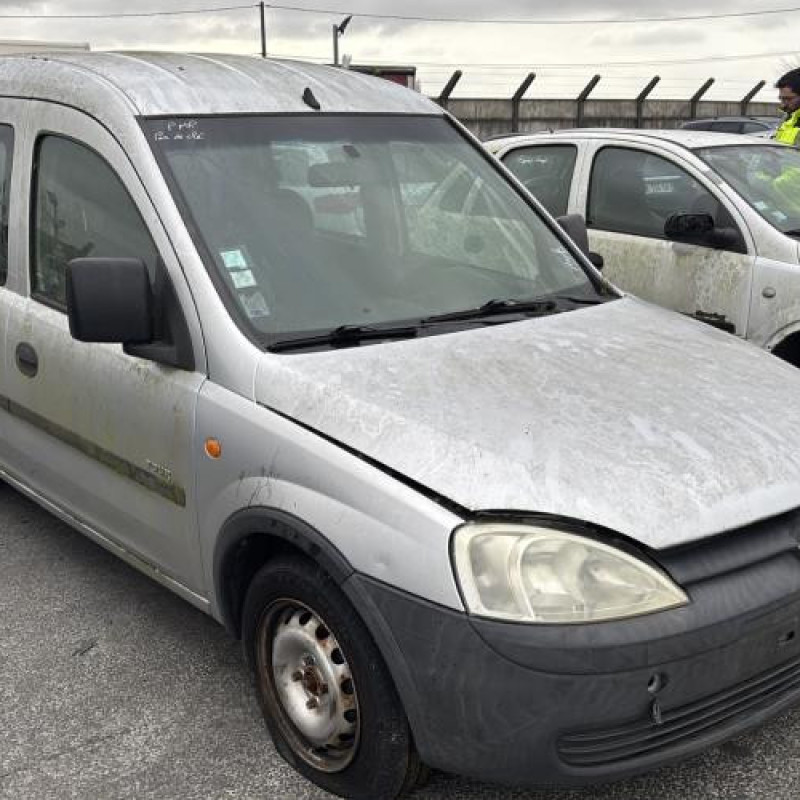 Vitre avant droit OPEL COMBO C Photo n°6