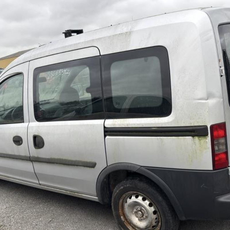 Vitre avant droit OPEL COMBO C Photo n°11