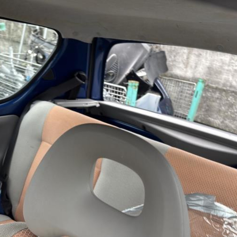 Pare choc avant FIAT SEICENTO Photo n°14