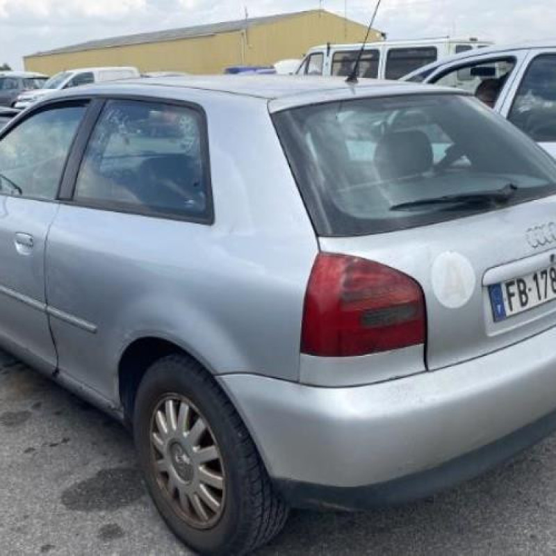 Feu arriere principal droit (feux) AUDI A3 1 Photo n°11