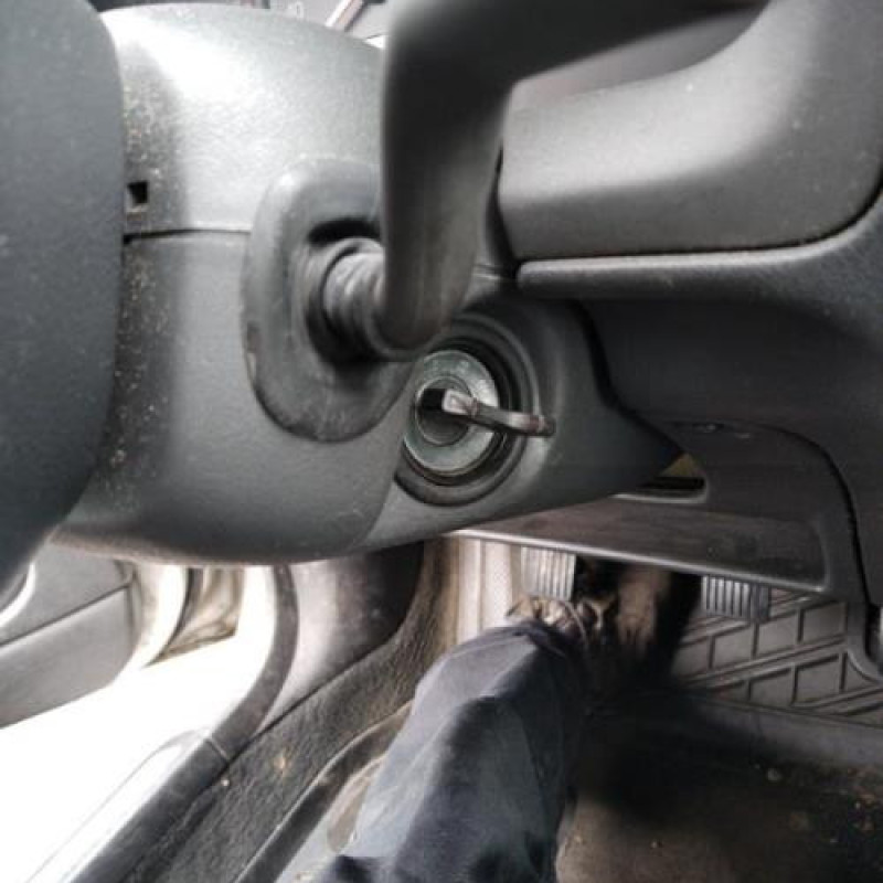 Pare choc avant VOLVO S 40 1 Photo n°9