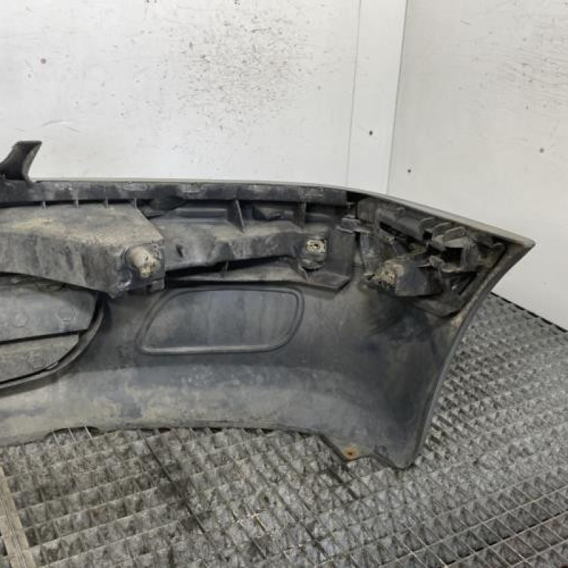 Pare choc avant PEUGEOT 106 Photo n°4