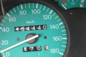 Pare choc avant PEUGEOT 106