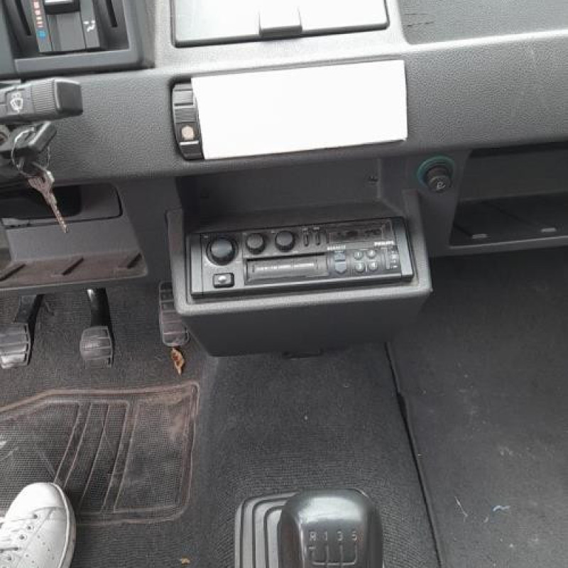 Moteur essuie glace arriere RENAULT SUPER 5 Photo n°8