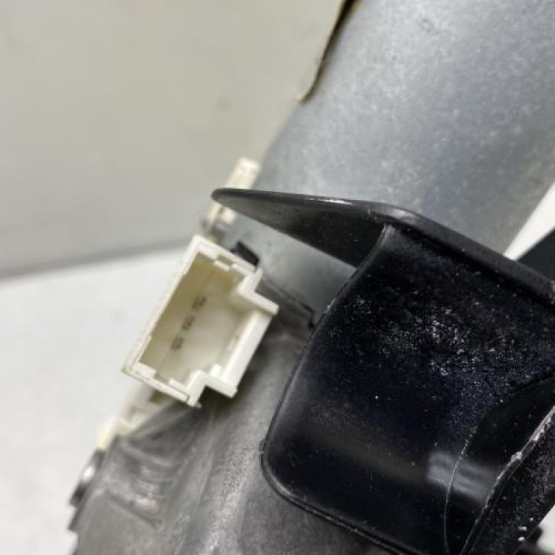 Moteur essuie glace arriere CITROEN DS3 Photo n°4