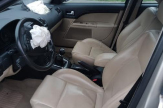 Feu arriere principal droit (feux) FORD MONDEO 2