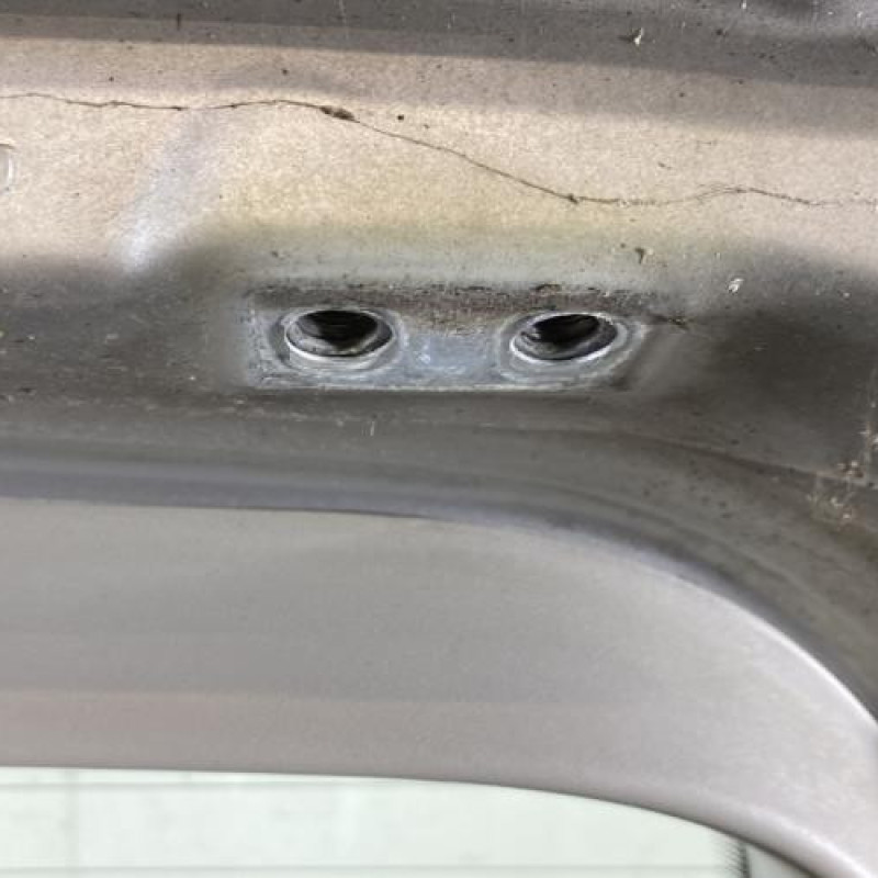 Malle/Hayon arriere FORD C-MAX 1 Photo n°8