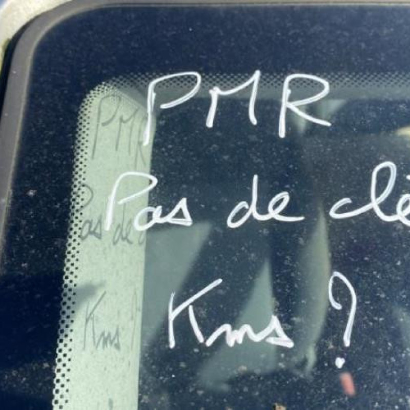 Malle/Hayon arriere FORD C-MAX 1 Photo n°13
