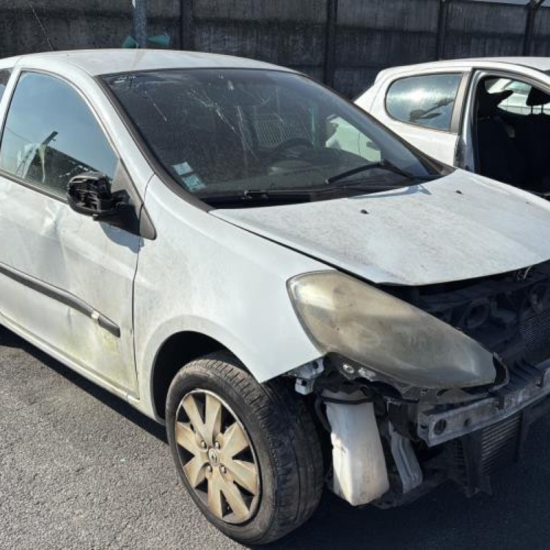 Moteur RENAULT CLIO 3 Photo n°6