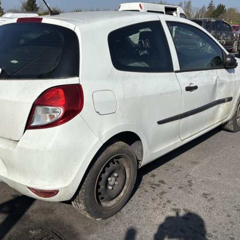 Moteur RENAULT CLIO 3 Photo n°7