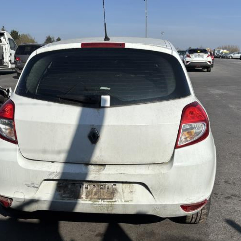 Moteur RENAULT CLIO 3 Photo n°9