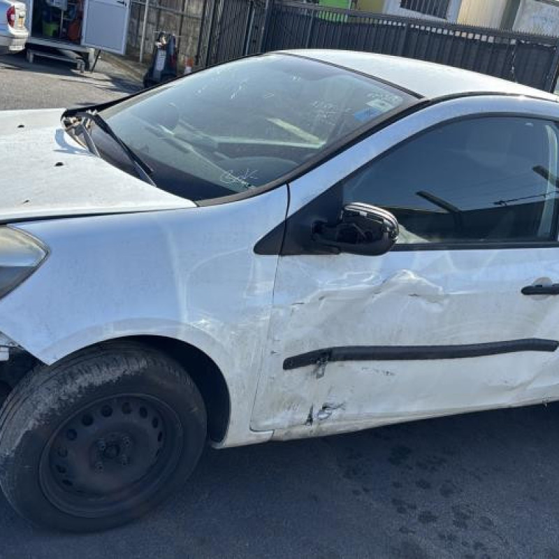 Moteur RENAULT CLIO 3 Photo n°11