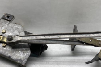 Moteur essuie glace avant PEUGEOT 205
