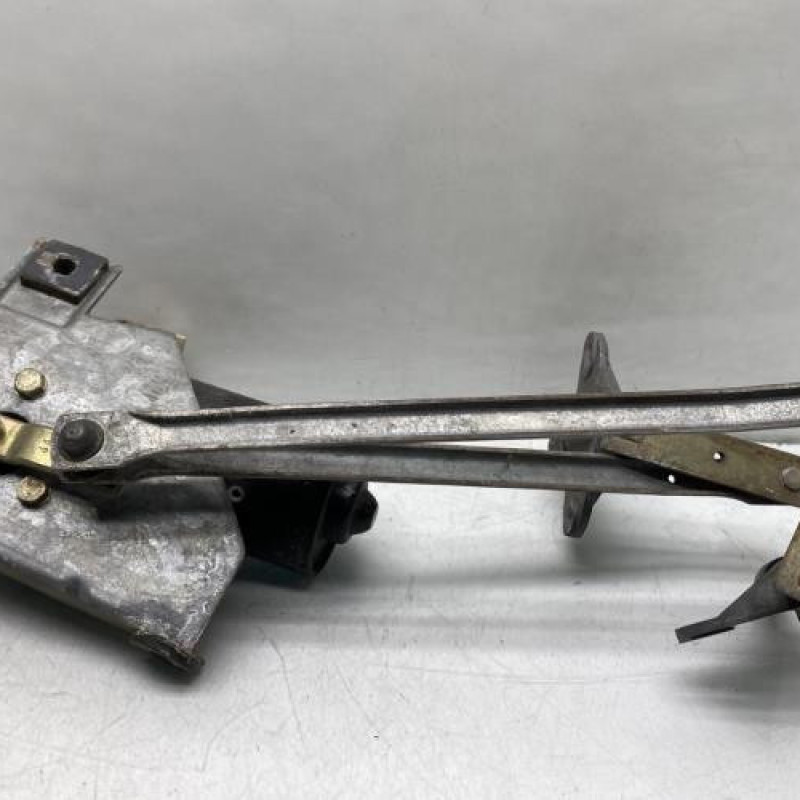 Moteur essuie glace avant PEUGEOT 205 Photo n°4