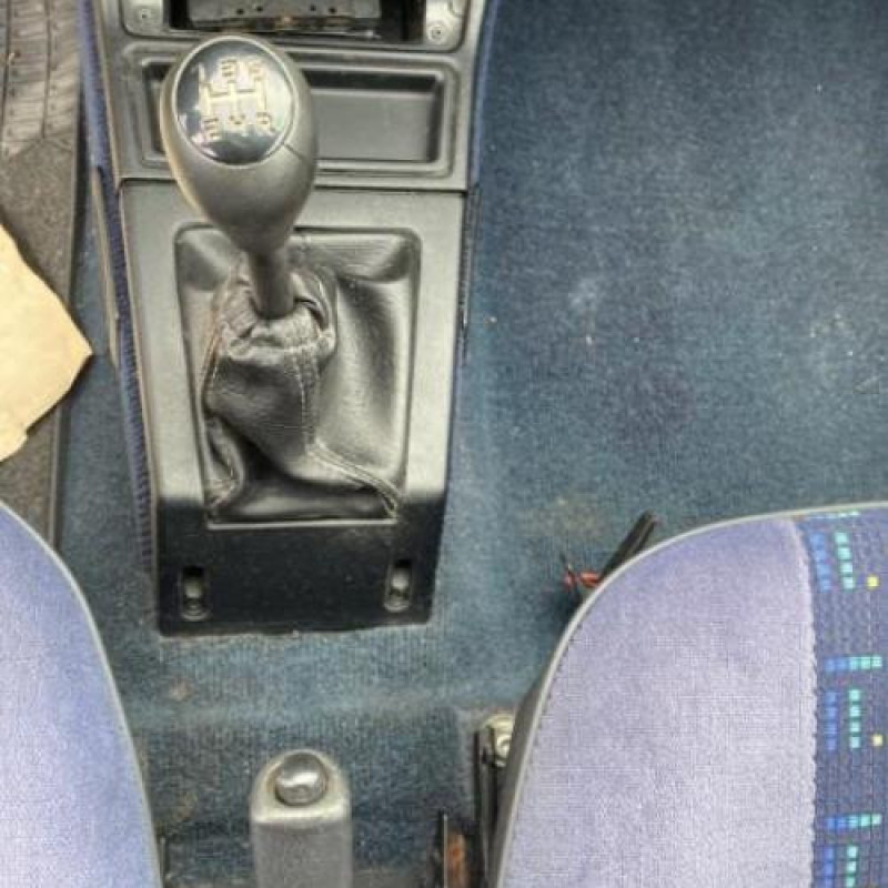 Moteur essuie glace avant PEUGEOT 205 Photo n°11