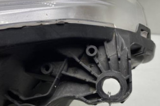 Optique avant principal gauche (feux)(phare) PEUGEOT 208 1