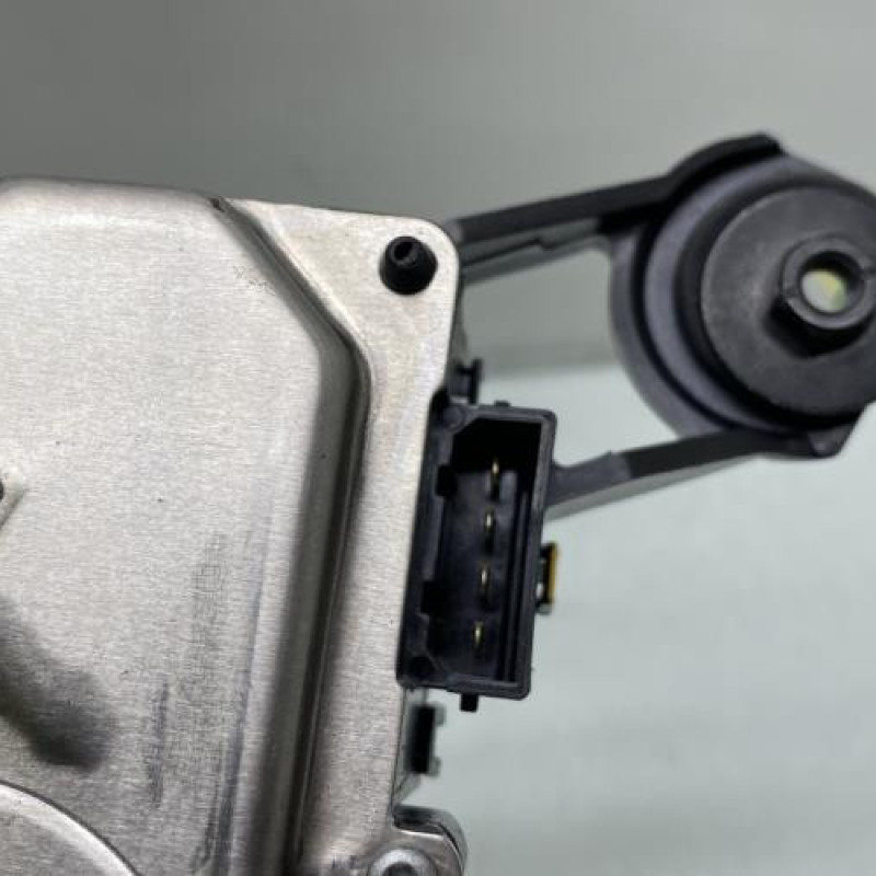 Moteur essuie glace arriere AUDI A4 3 Photo n°3