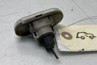 Repetiteur clignotant avant droit  (Feux) RENAULT TRAFIC 3 Photo n°1